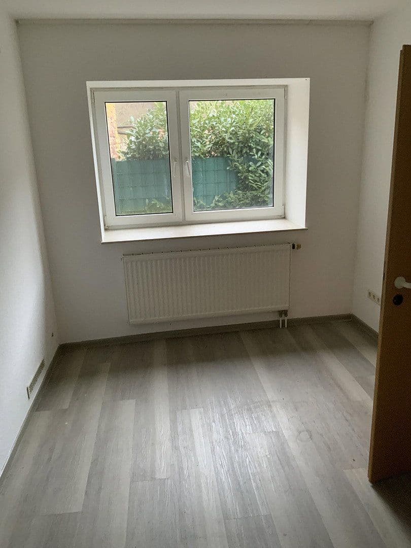 Prenájom domu 454 m², pozemok 959 m², Oberweiler-Tiefenbach, Porýnie-Falcko Prenájom domu 454 m², pozemok 959 m², Oberweiler-Tiefenbach, Porýnie-Falcko