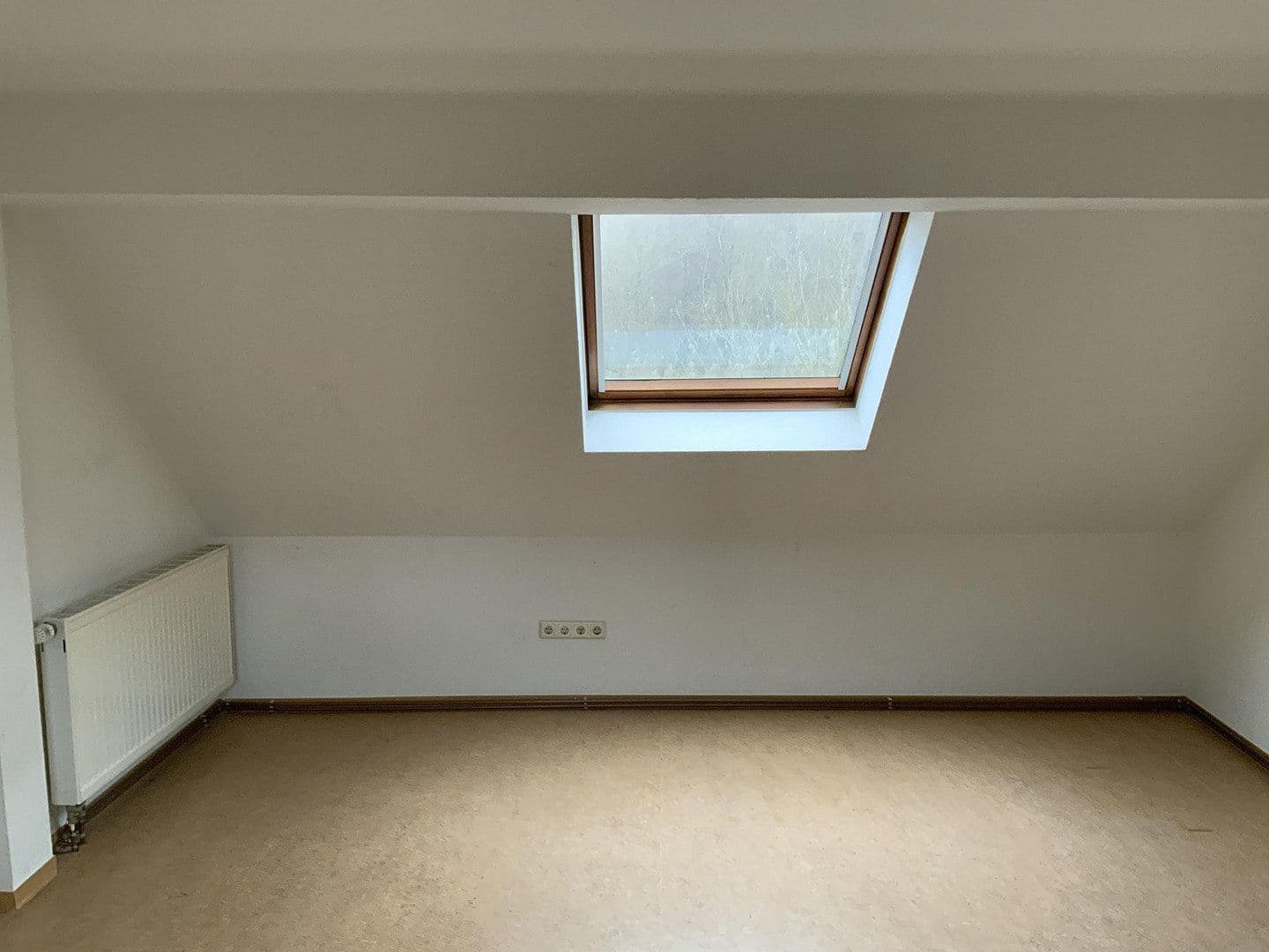 Prenájom domu 454 m², pozemok 959 m², Oberweiler-Tiefenbach, Porýnie-Falcko Prenájom domu 454 m², pozemok 959 m², Oberweiler-Tiefenbach, Porýnie-Falcko
