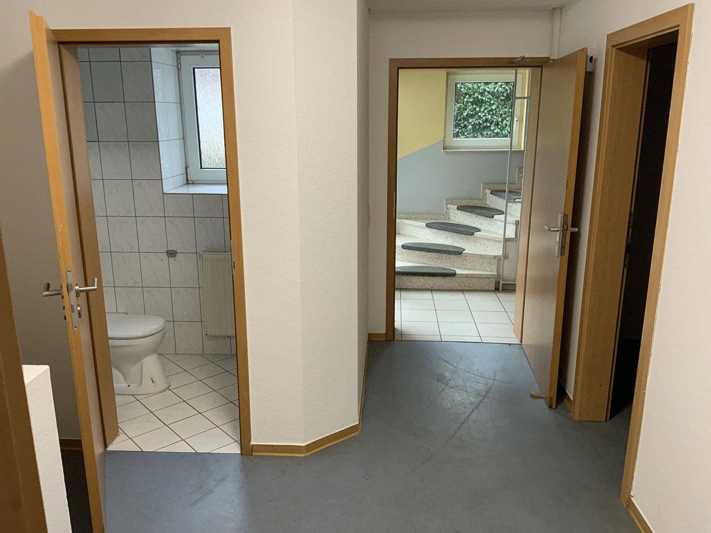 Prenájom domu 454 m², pozemok 959 m², Oberweiler-Tiefenbach, Porýnie-Falcko Prenájom domu 454 m², pozemok 959 m², Oberweiler-Tiefenbach, Porýnie-Falcko
