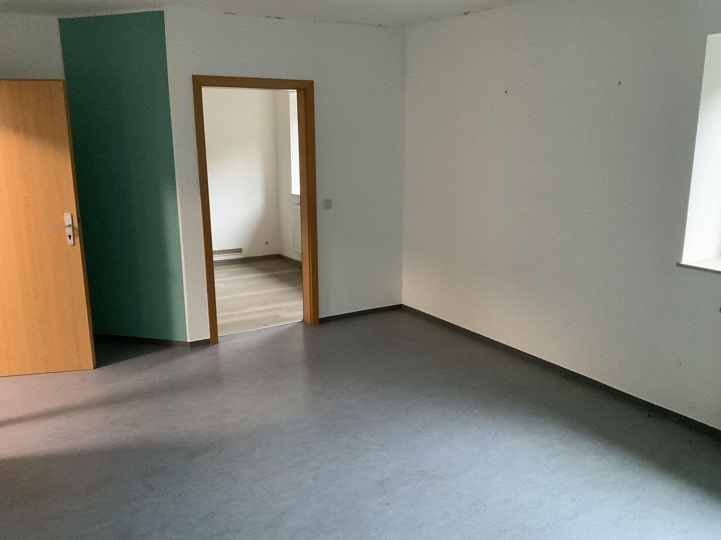 Prenájom domu 454 m², pozemok 959 m², Oberweiler-Tiefenbach, Porýnie-Falcko Prenájom domu 454 m², pozemok 959 m², Oberweiler-Tiefenbach, Porýnie-Falcko
