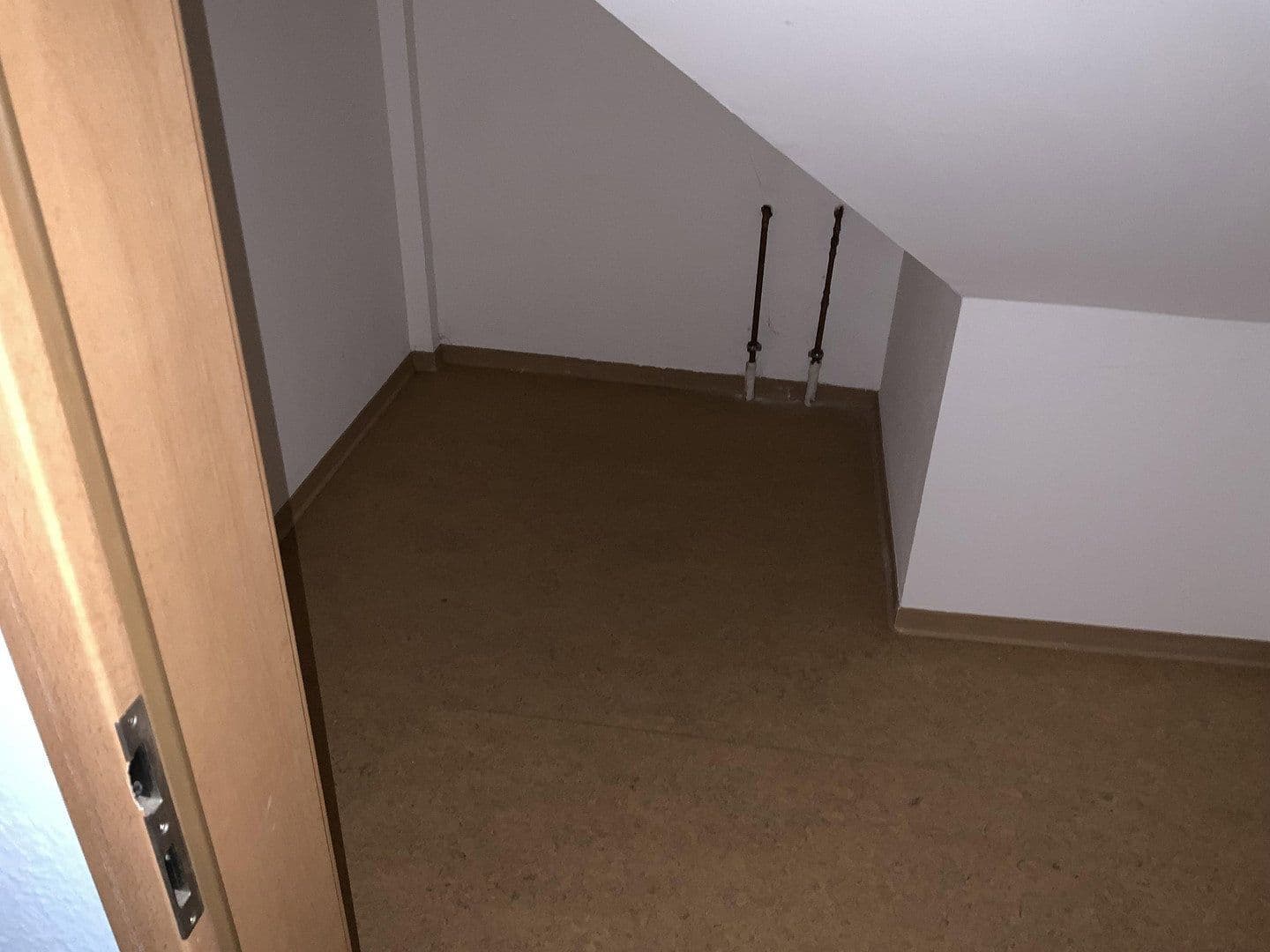 Prenájom domu 454 m², pozemok 959 m², Oberweiler-Tiefenbach, Porýnie-Falcko Prenájom domu 454 m², pozemok 959 m², Oberweiler-Tiefenbach, Porýnie-Falcko