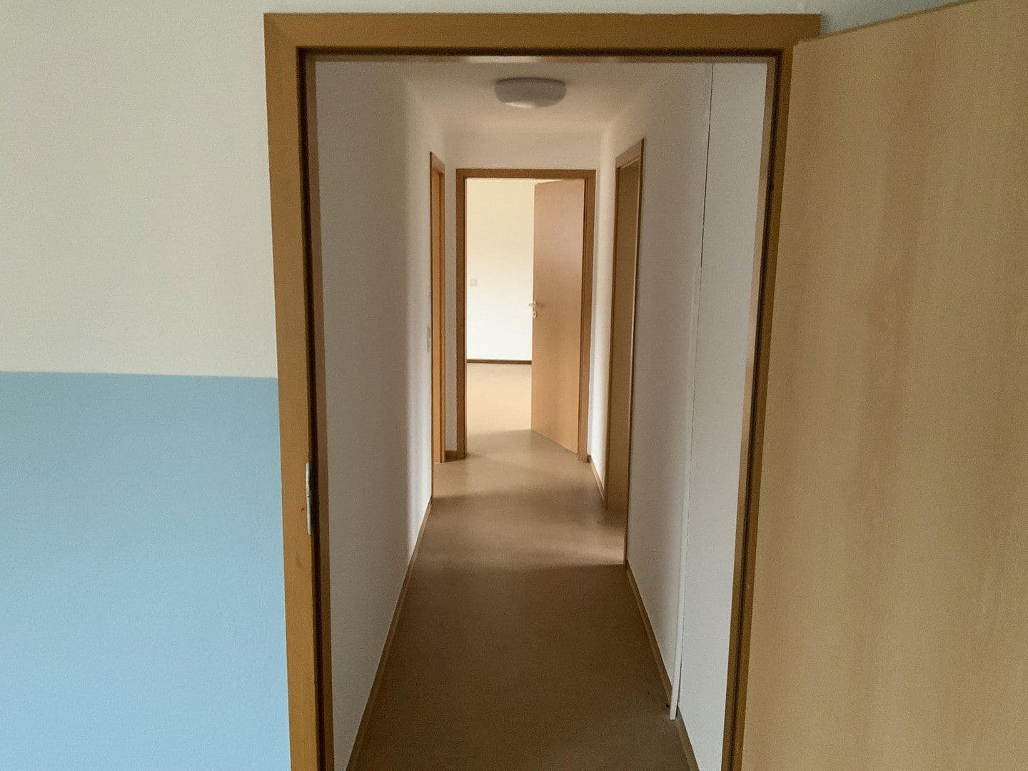 Prenájom domu 454 m², pozemok 959 m², Oberweiler-Tiefenbach, Porýnie-Falcko Prenájom domu 454 m², pozemok 959 m², Oberweiler-Tiefenbach, Porýnie-Falcko