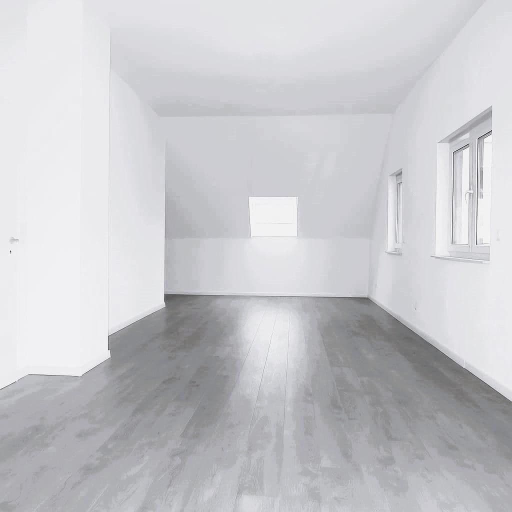 Predaj domu 274 m², pozemok 629 m², Niedernhall, Bádensko-Wurttembersko Predaj domu 274 m², pozemok 629 m², Niedernhall, Bádensko-Wurttembersko