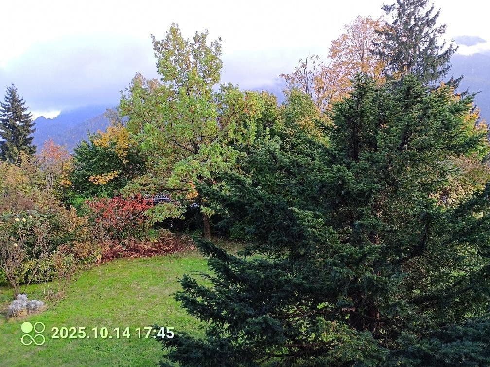 Predaj domu 148 m², pozemok 1.396 m², Bayerisch Gmain, Bavorsko Predaj domu 148 m², pozemok 1.396 m², Bayerisch Gmain, Bavorsko