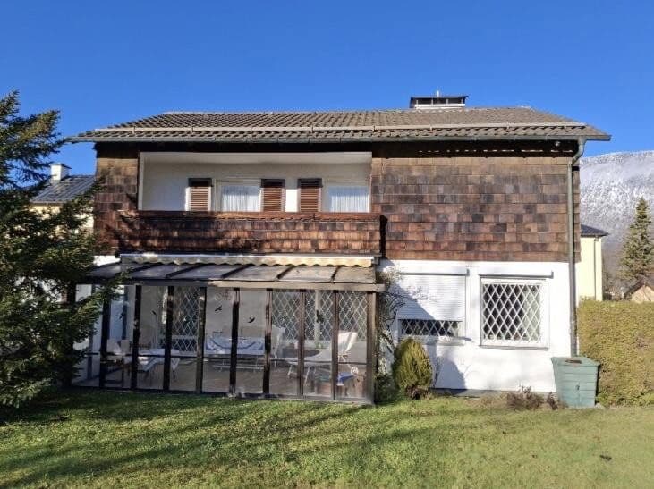 Predaj domu 148 m², pozemok 1.396 m², Bayerisch Gmain, Bavorsko Predaj domu 148 m², pozemok 1.396 m², Bayerisch Gmain, Bavorsko