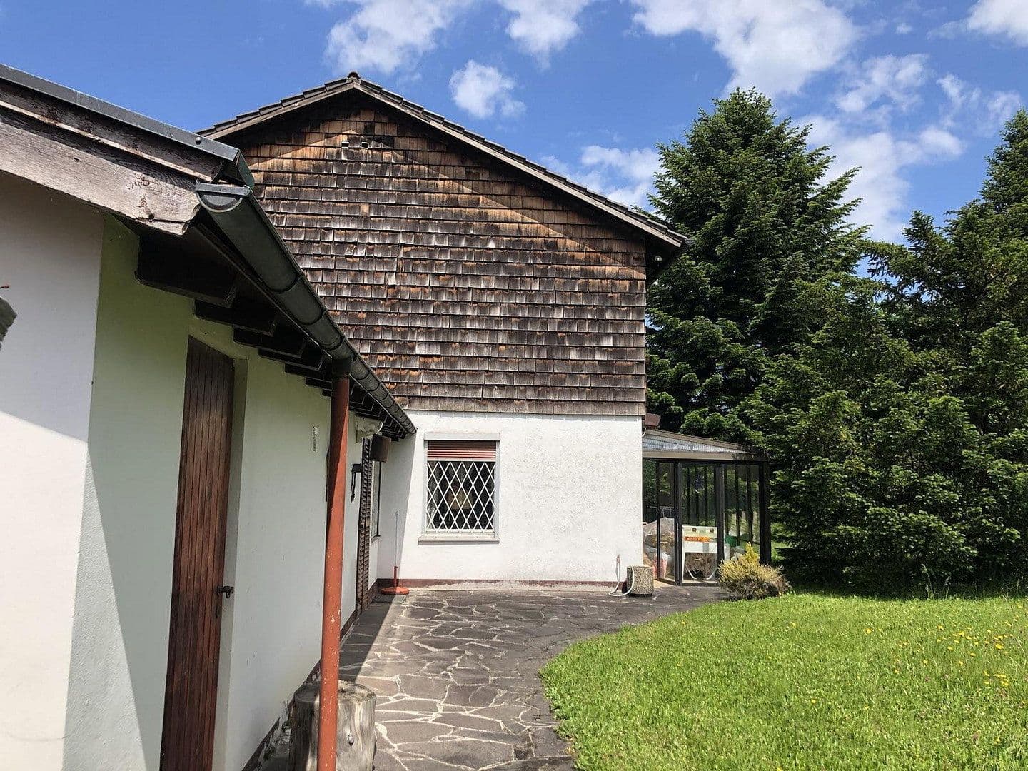 Predaj domu 148 m², pozemok 1.396 m², Bayerisch Gmain, Bavorsko Predaj domu 148 m², pozemok 1.396 m², Bayerisch Gmain, Bavorsko