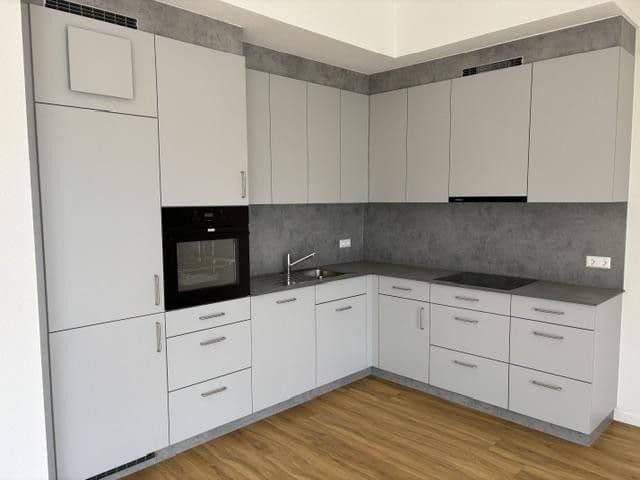 Prenájom bytu 4-izbový 111 m², Bad Säckingen, Bádensko-Wurttembersko Prenájom bytu 4-izbový 111 m², Bad Säckingen, Bádensko-Wurttembersko