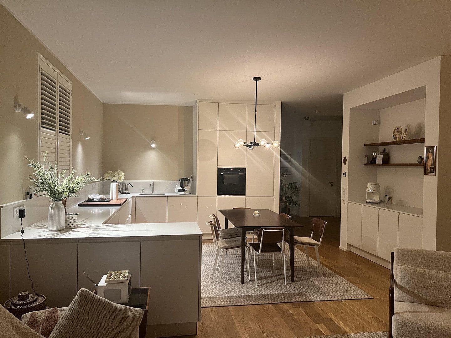 Predaj bytu 4-izbový 119 m², Mühlheim am Main, Hesensko Predaj bytu 4-izbový 119 m², Mühlheim am Main, Hesensko