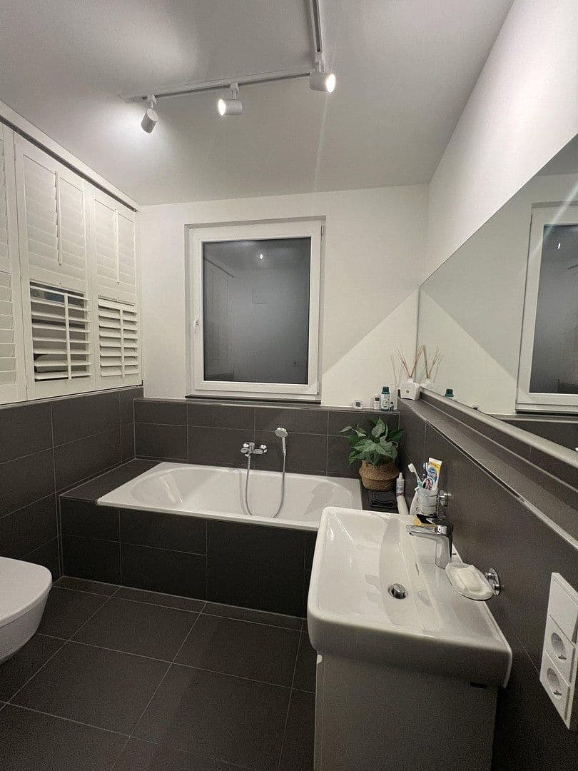Predaj bytu 4-izbový 119 m², Mühlheim am Main, Hesensko Predaj bytu 4-izbový 119 m², Mühlheim am Main, Hesensko