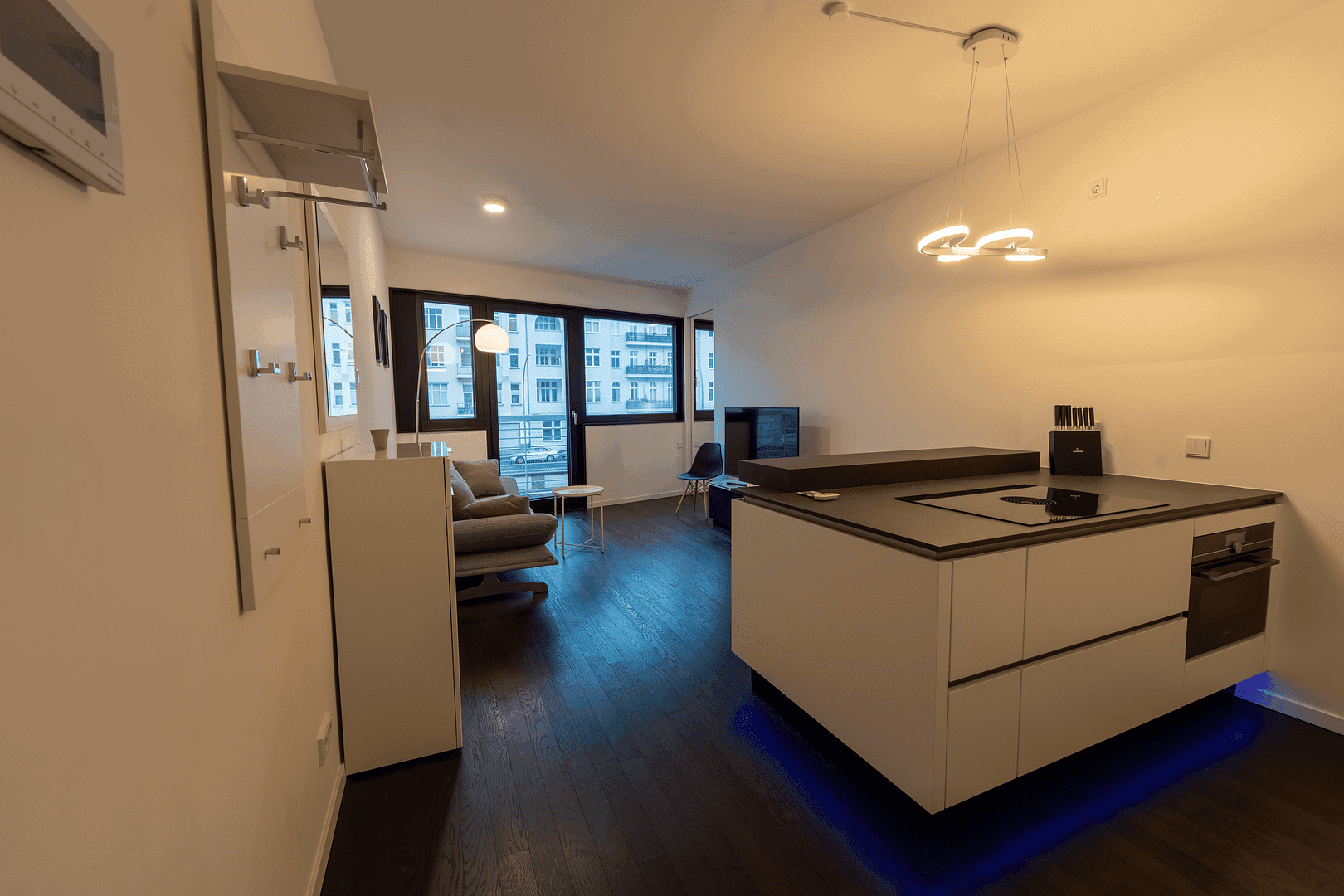 Prenájom bytu 2-izbový 44 m², Stralauer Allee 13a, Berlin, Berlín Prenájom bytu 2-izbový 44 m², Stralauer Allee 13a, Berlin, Berlín