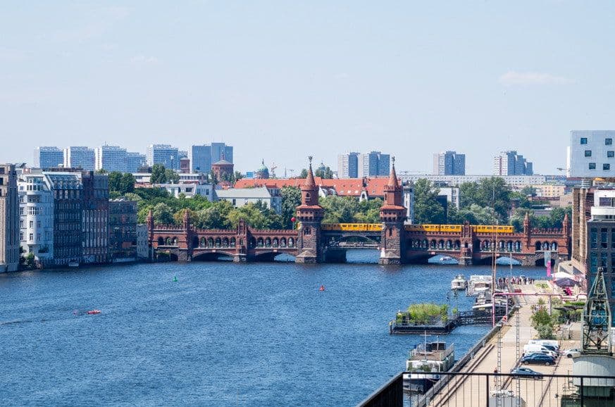 Prenájom bytu 2-izbový 44 m², Stralauer Allee 13a, Berlin, Berlín Prenájom bytu 2-izbový 44 m², Stralauer Allee 13a, Berlin, Berlín