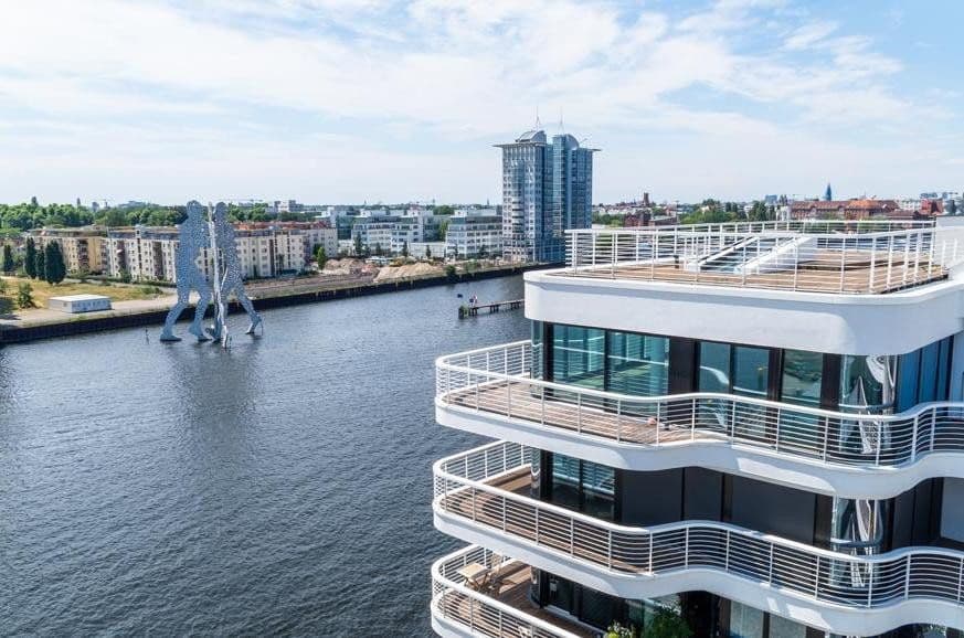 Prenájom bytu 2-izbový 44 m², Stralauer Allee 13a, Berlin, Berlín Prenájom bytu 2-izbový 44 m², Stralauer Allee 13a, Berlin, Berlín