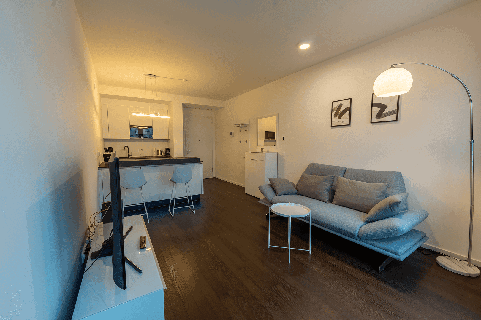 Prenájom bytu 2-izbový 44 m², Stralauer Allee 13a, Berlin, Berlín Prenájom bytu 2-izbový 44 m², Stralauer Allee 13a, Berlin, Berlín