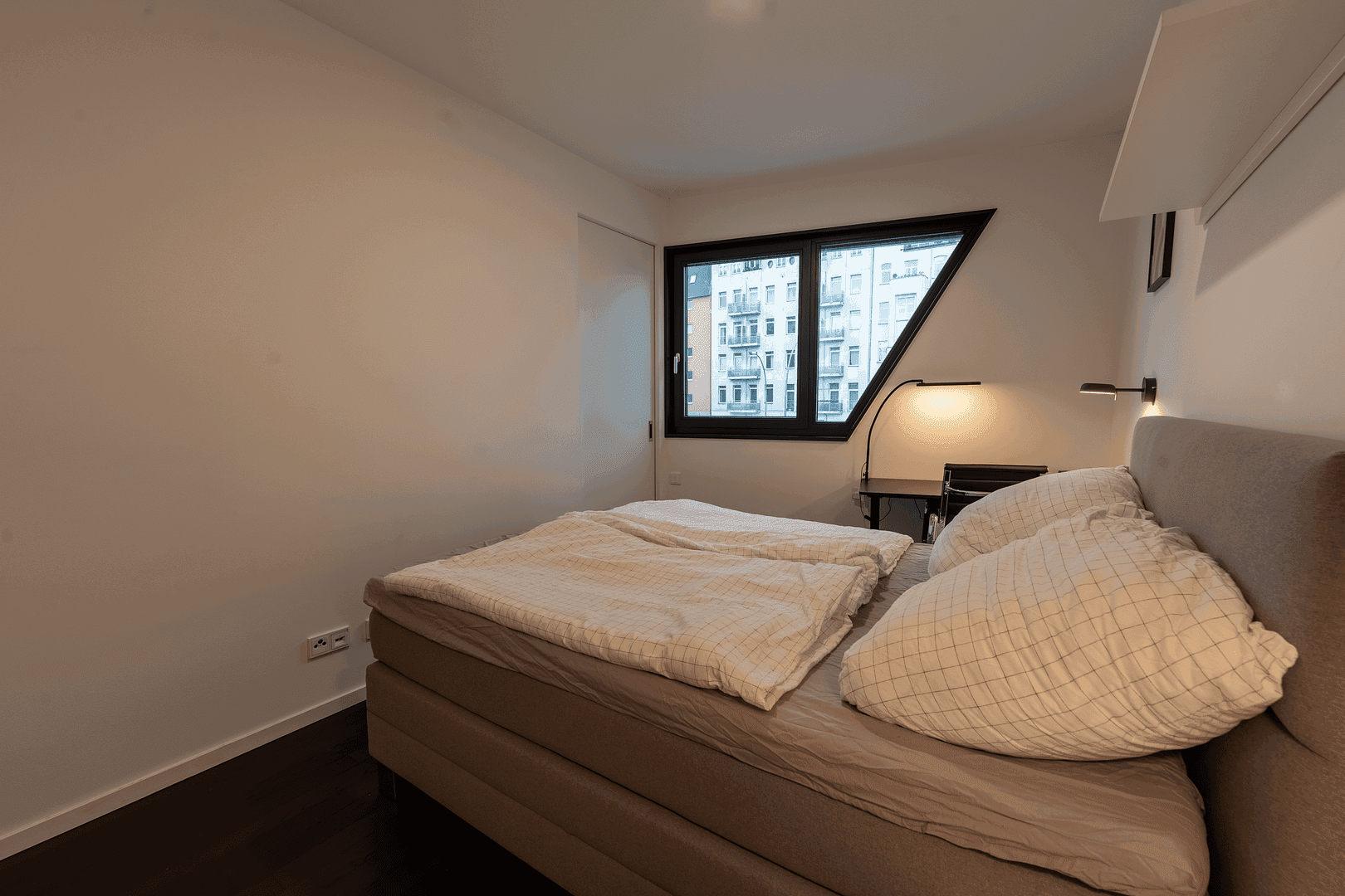 Prenájom bytu 2-izbový 44 m², Stralauer Allee 13a, Berlin, Berlín Prenájom bytu 2-izbový 44 m², Stralauer Allee 13a, Berlin, Berlín