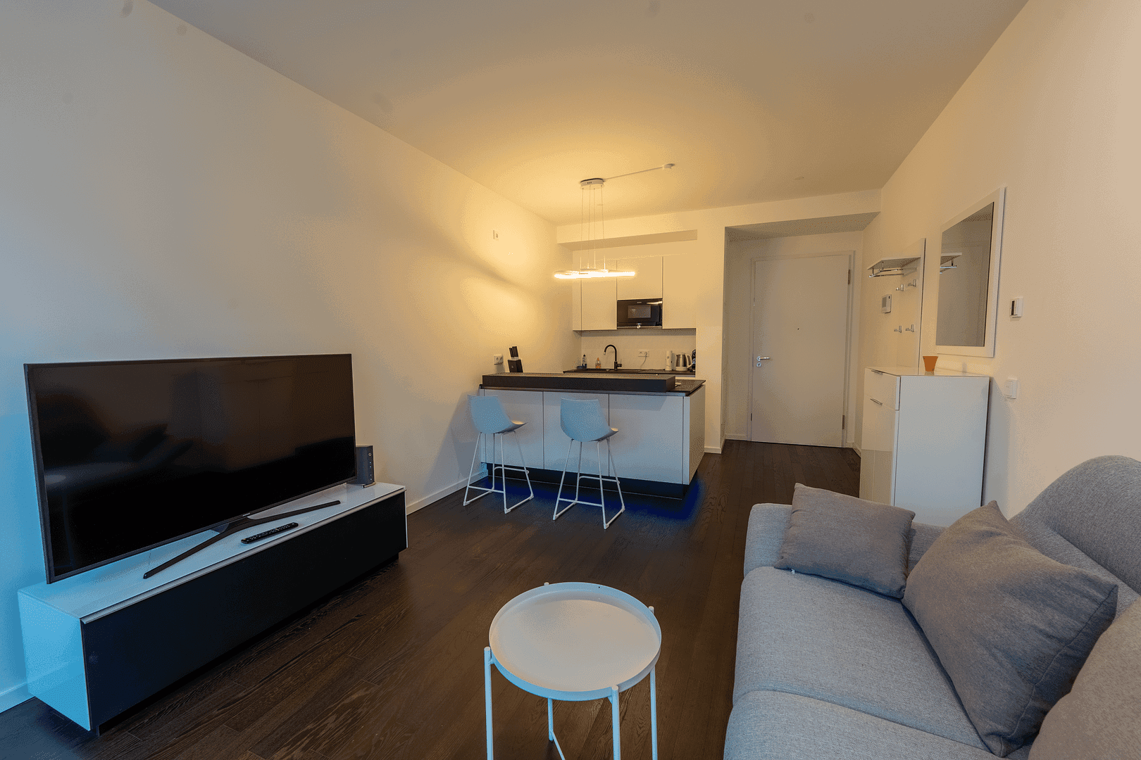 Prenájom bytu 2-izbový 44 m², Stralauer Allee 13a, Berlin, Berlín Prenájom bytu 2-izbový 44 m², Stralauer Allee 13a, Berlin, Berlín
