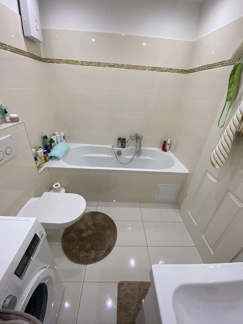 Prenájom bytu 2-izbový 74 m², Nesselroder str 4-6, Bonn, Severné Porýnie - Westfálsko Prenájom bytu 2-izbový 74 m², Nesselroder str 4-6, Bonn, Severné Porýnie - Westfálsko