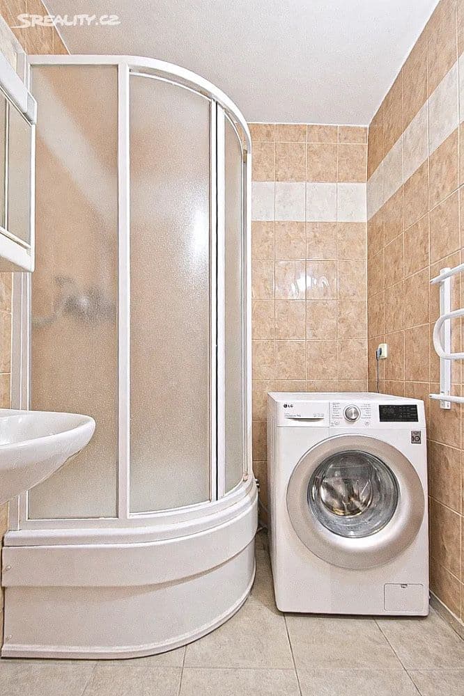 Predaj bytu 3-izbový 76 m², Kukelská, Praha, Praha Predaj bytu 3-izbový 76 m², Kukelská, Praha, Praha