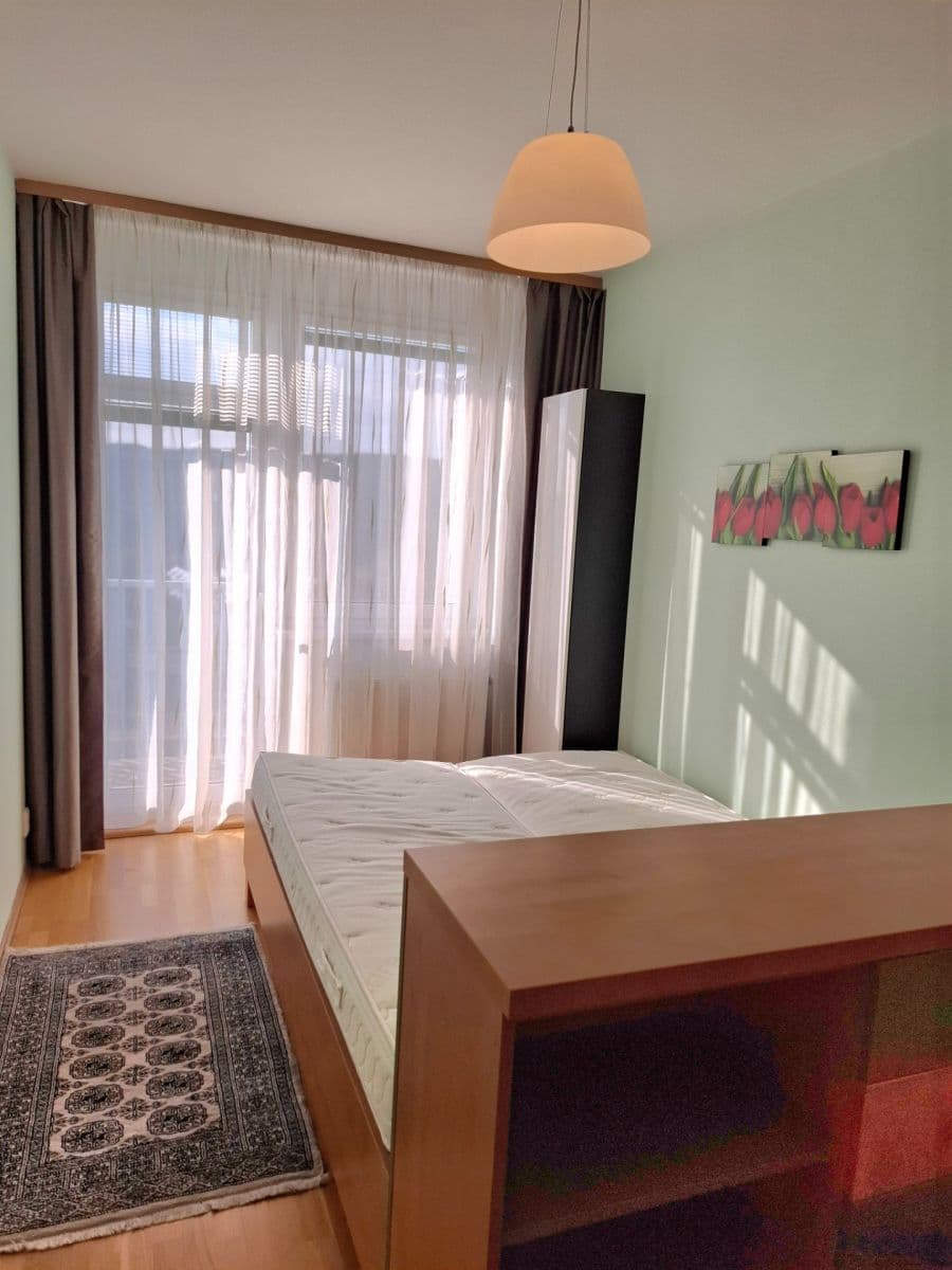 Prenájom bytu 2-izbový 48 m², Jeřabinová, Praha, Praha Prenájom bytu 2-izbový 48 m², Jeřabinová, Praha, Praha