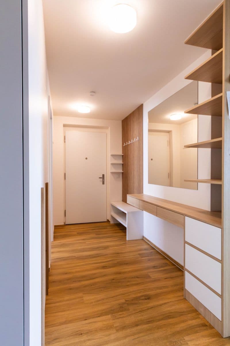 Prenájom bytu 3-izbový 73 m², Jižní, Brno, Jihomoravský kraj Prenájom bytu 3-izbový 73 m², Jižní, Brno, Jihomoravský kraj