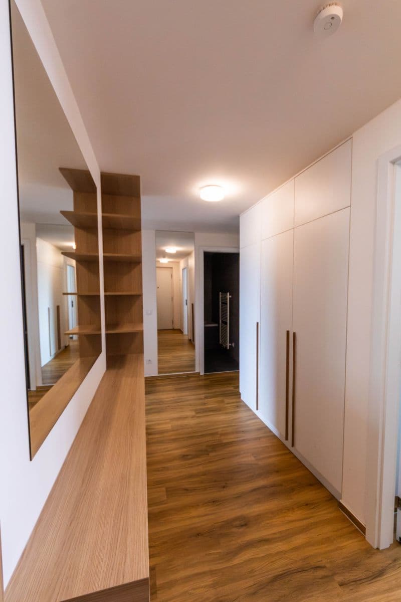 Prenájom bytu 3-izbový 73 m², Jižní, Brno, Jihomoravský kraj Prenájom bytu 3-izbový 73 m², Jižní, Brno, Jihomoravský kraj
