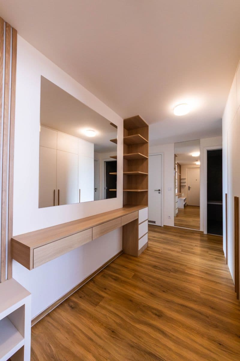 Prenájom bytu 3-izbový 73 m², Jižní, Brno, Jihomoravský kraj Prenájom bytu 3-izbový 73 m², Jižní, Brno, Jihomoravský kraj