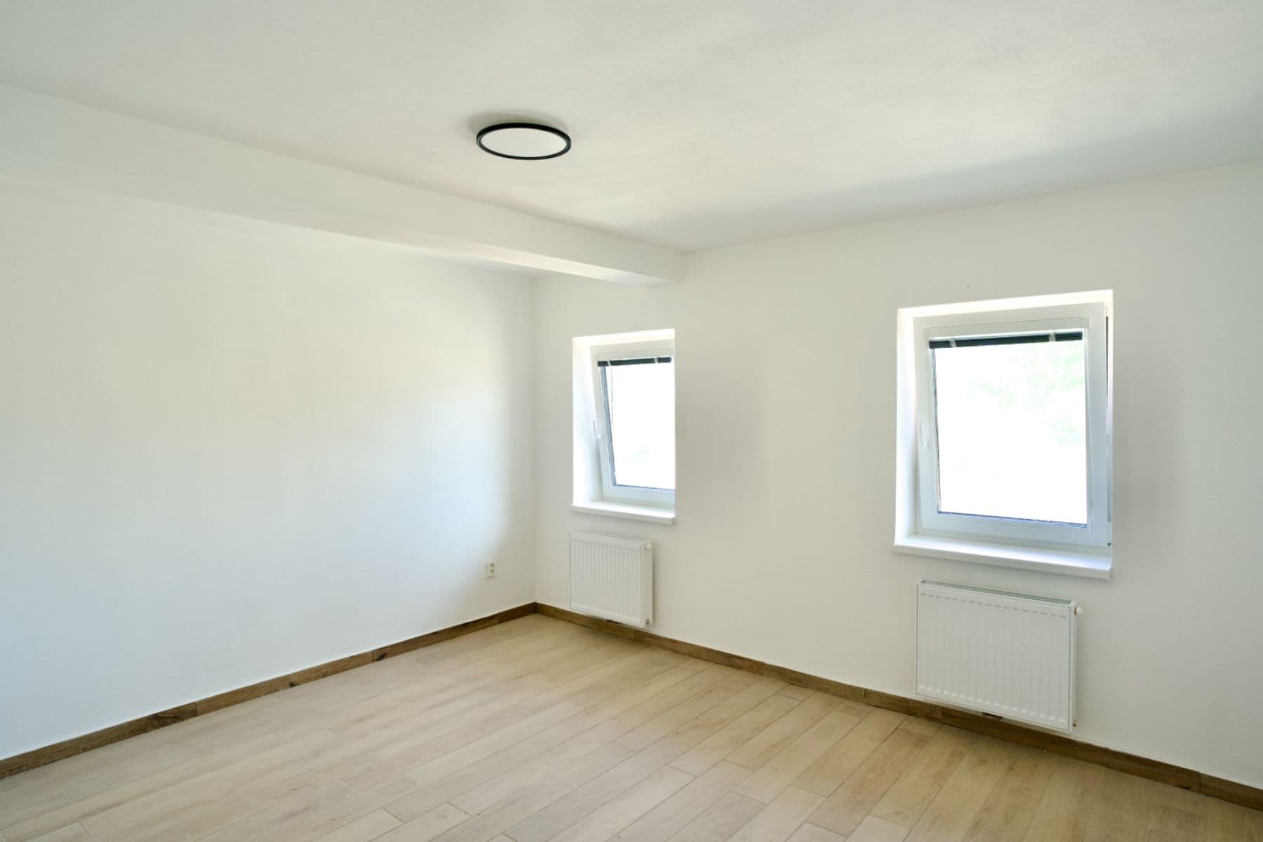 Prenájom bytu 2-izbový 42 m², Jiráskova, Hostivice, Středočeský kraj Prenájom bytu 2-izbový 42 m², Jiráskova, Hostivice, Středočeský kraj