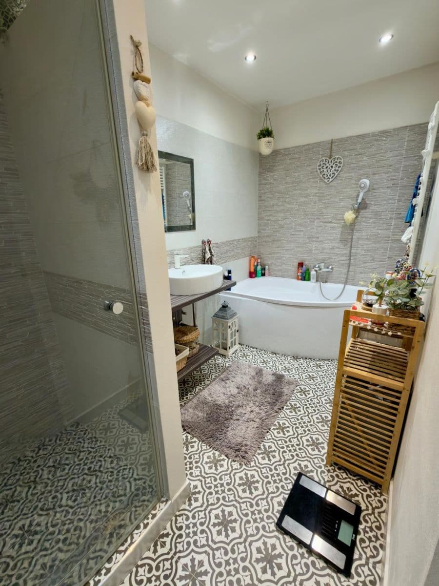 Predaj bytu 3-izbový 70 m², Přípotoční, Praha, Praha Predaj bytu 3-izbový 70 m², Přípotoční, Praha, Praha