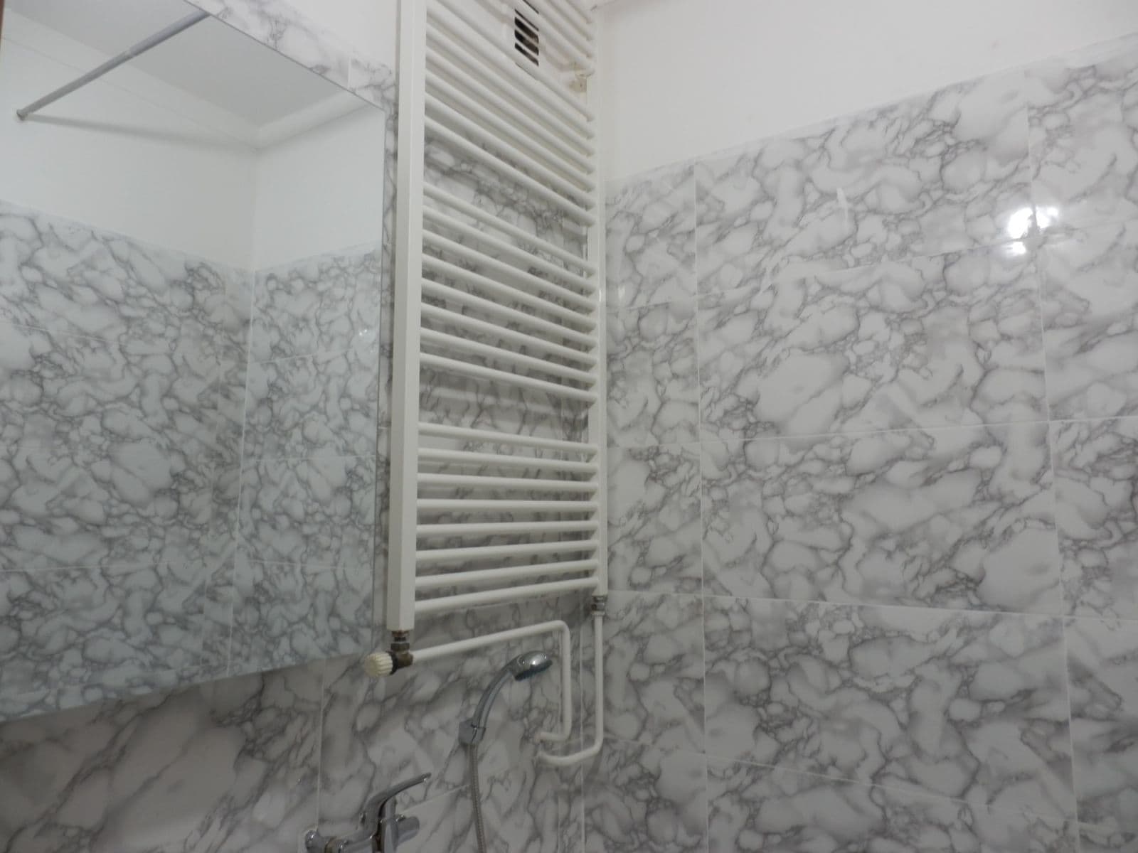 Prenájom bytu 2-izbový 58 m², Obránců míru, Lomnice nad Popelkou, Liberecký kraj Prenájom bytu 2-izbový 58 m², Obránců míru, Lomnice nad Popelkou, Liberecký kraj
