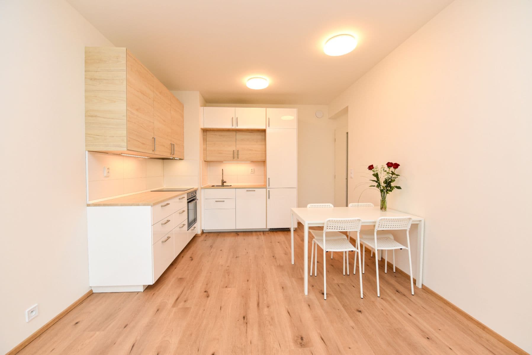 Prenájom bytu 2-izbový 57 m², Na Parkáně, Beroun, Středočeský kraj Prenájom bytu 2-izbový 57 m², Na Parkáně, Beroun, Středočeský kraj