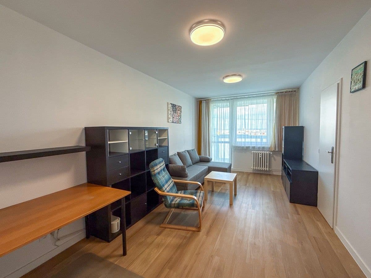 Prenájom bytu 2-izbový 46 m², Bellušova, Praha, Praha Prenájom bytu 2-izbový 46 m², Bellušova, Praha, Praha