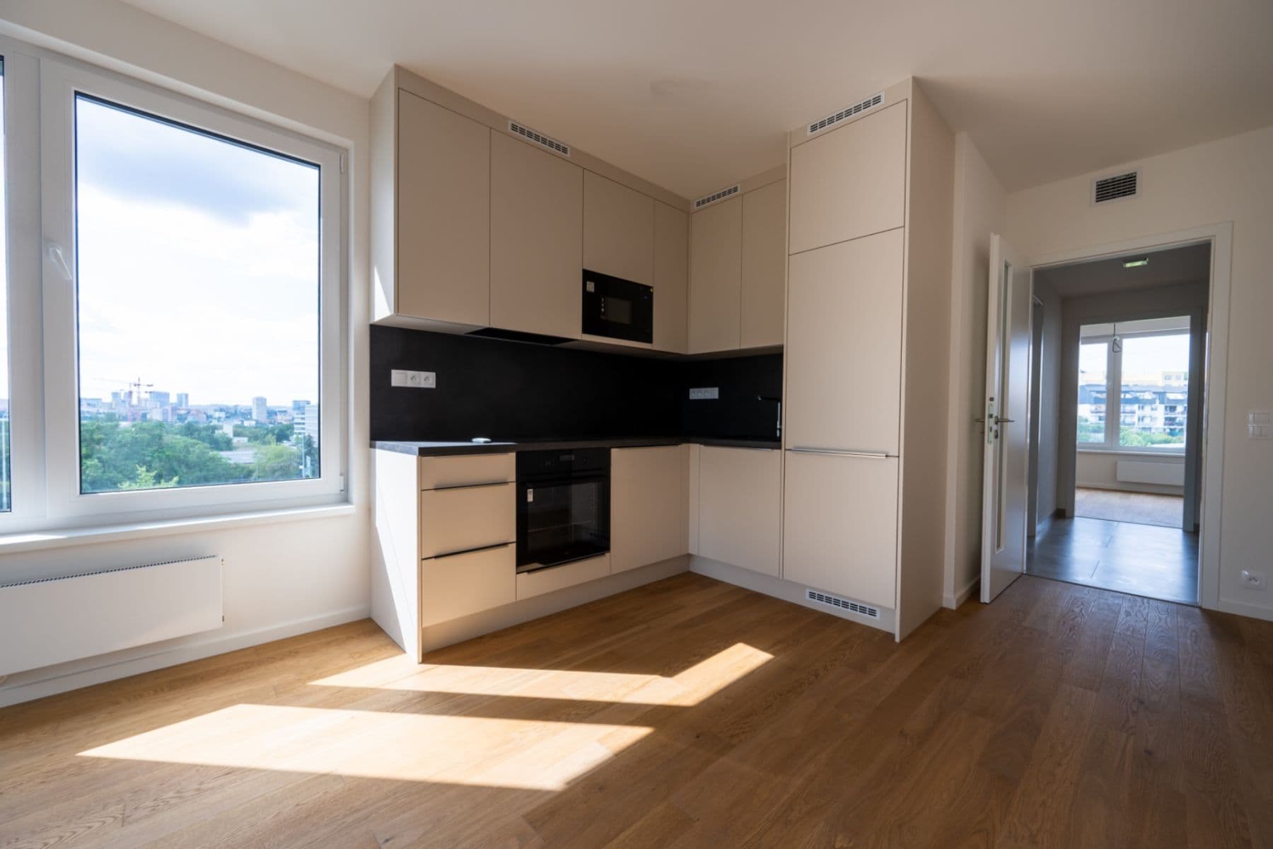 Prenájom bytu 2-izbový 56 m², Veselovského, Praha, Praha Prenájom bytu 2-izbový 56 m², Veselovského, Praha, Praha