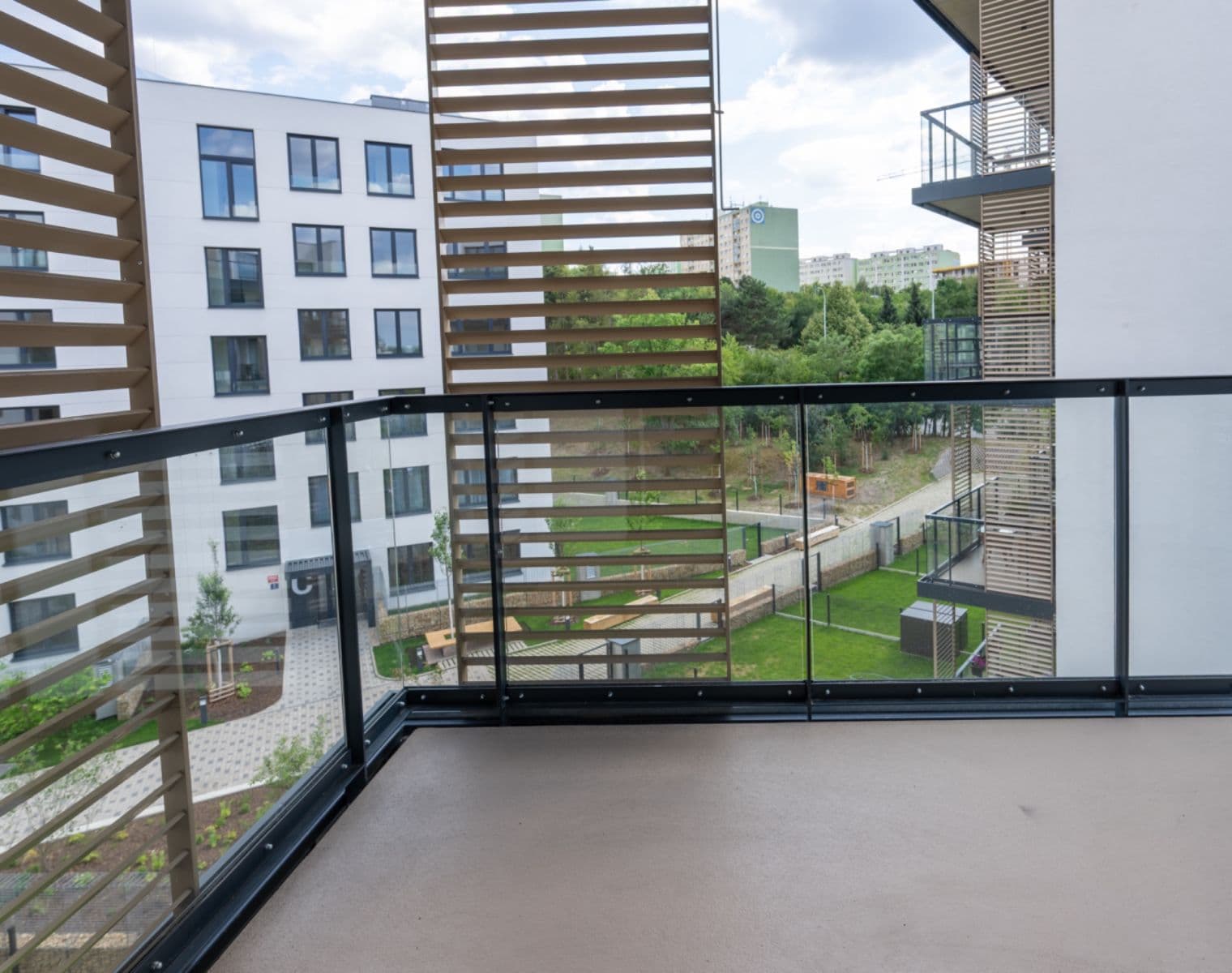 Prenájom bytu 2-izbový 56 m², Veselovského, Praha, Praha Prenájom bytu 2-izbový 56 m², Veselovského, Praha, Praha