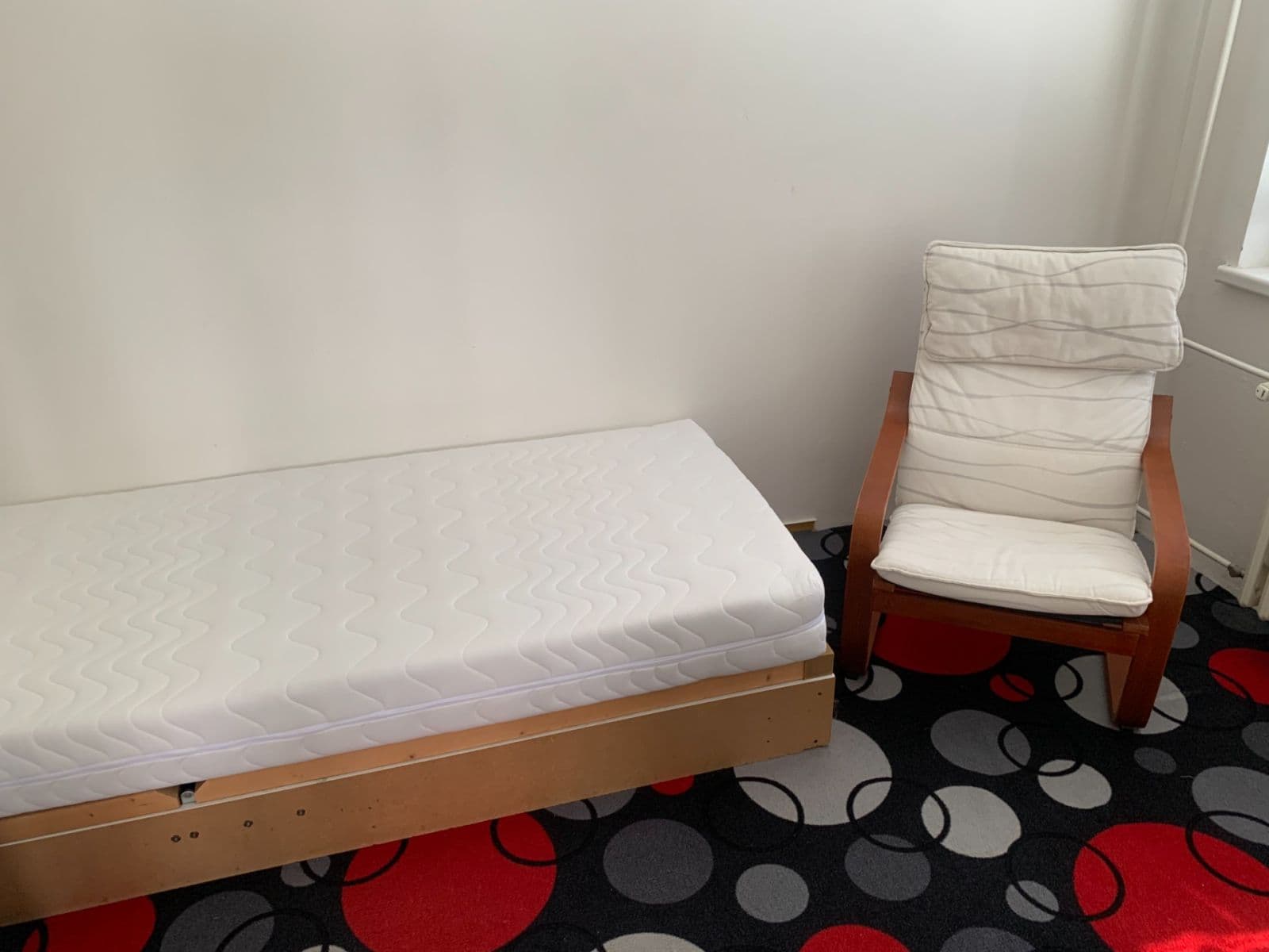 Prenájom bytu 4-izbový 90 m², Slunečná, Brno, Jihomoravský kraj Prenájom bytu 4-izbový 90 m², Slunečná, Brno, Jihomoravský kraj