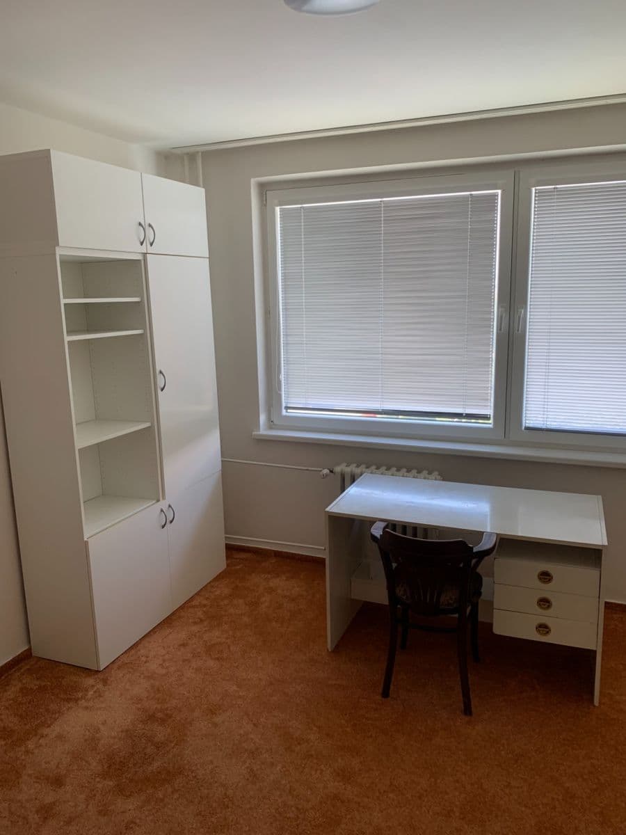 Prenájom bytu 4-izbový 90 m², Slunečná, Brno, Jihomoravský kraj Prenájom bytu 4-izbový 90 m², Slunečná, Brno, Jihomoravský kraj
