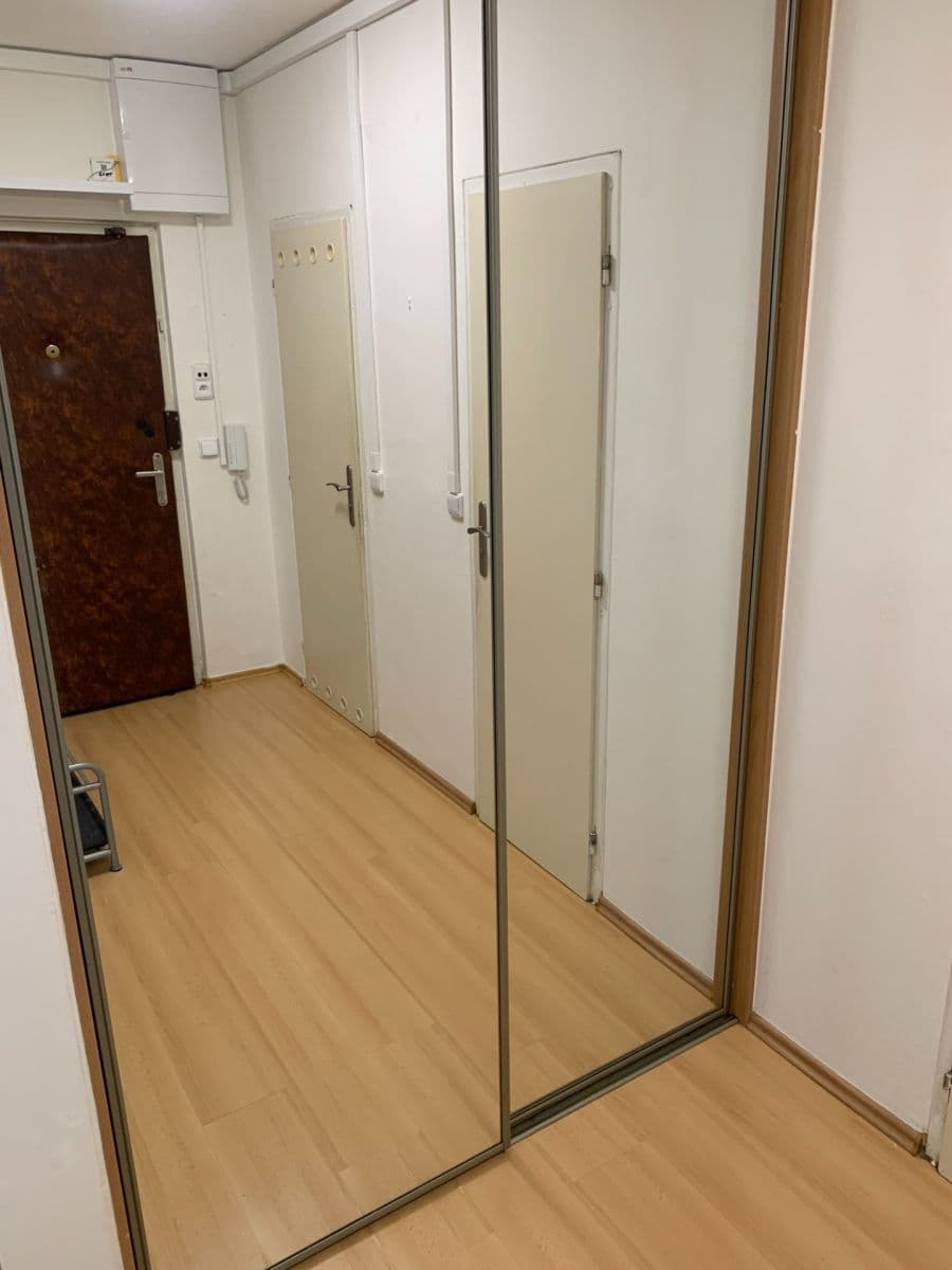 Prenájom bytu 4-izbový 90 m², Slunečná, Brno, Jihomoravský kraj Prenájom bytu 4-izbový 90 m², Slunečná, Brno, Jihomoravský kraj