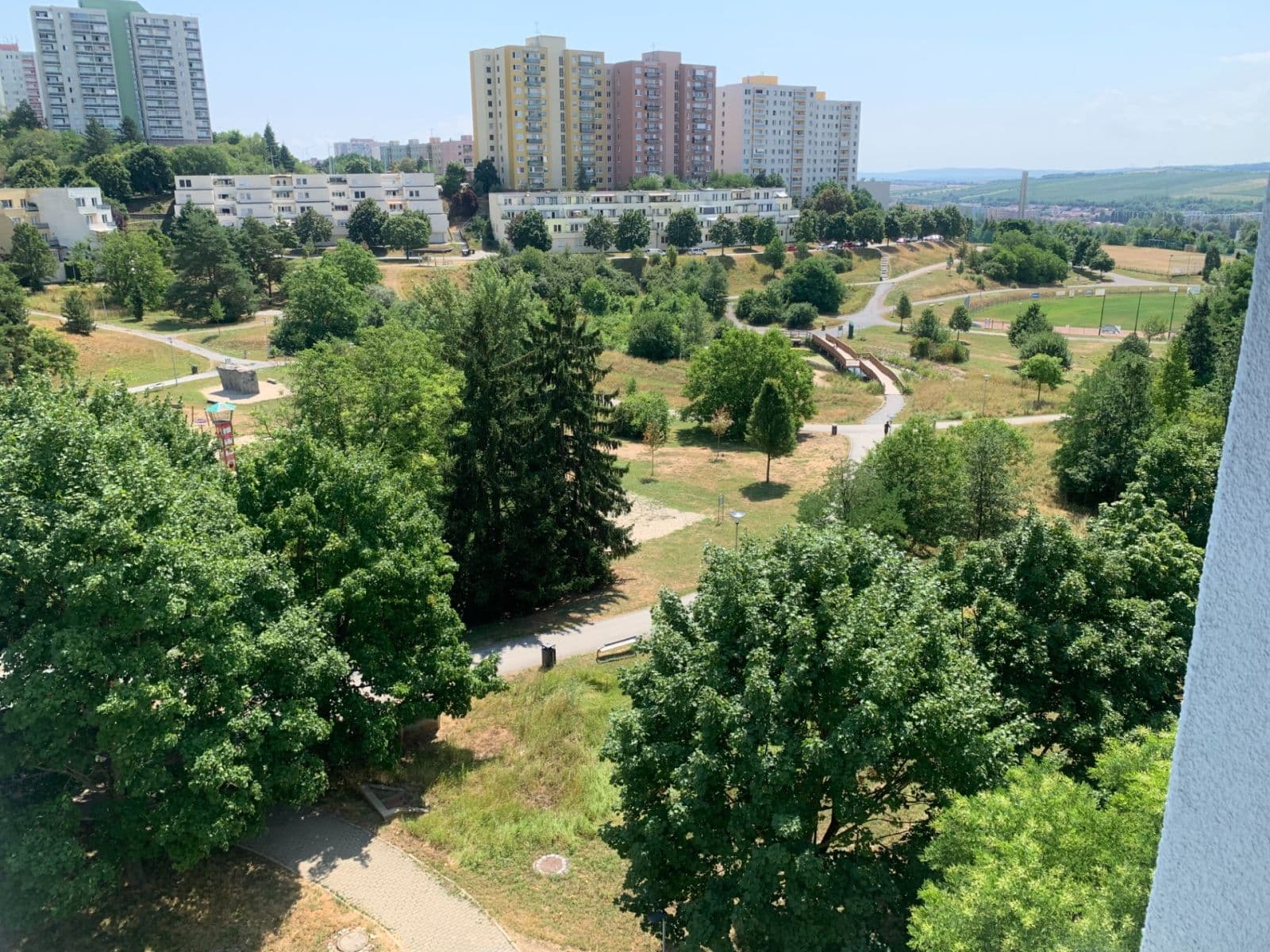 Prenájom bytu 4-izbový 90 m², Slunečná, Brno, Jihomoravský kraj Prenájom bytu 4-izbový 90 m², Slunečná, Brno, Jihomoravský kraj
