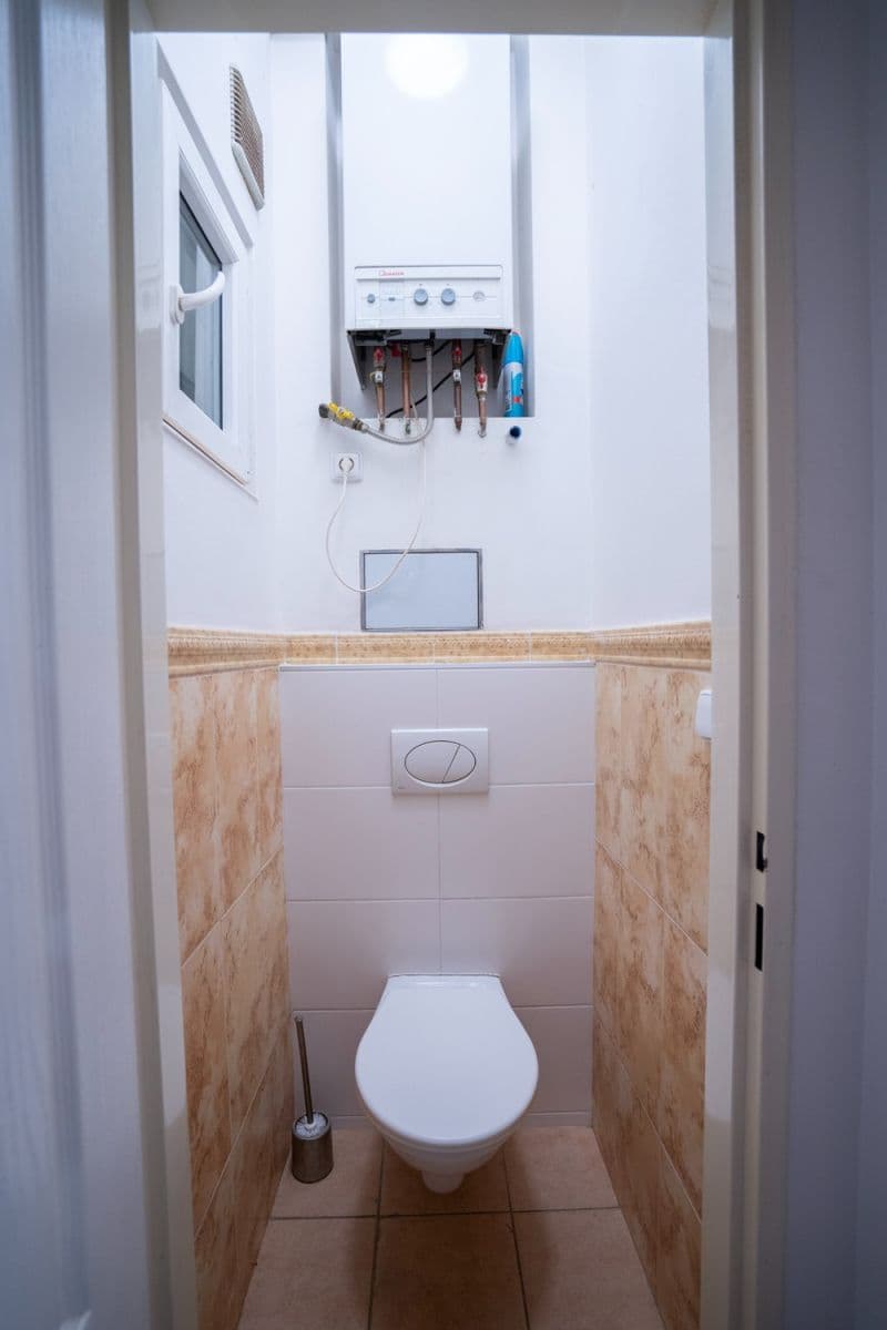 Prenájom bytu 1-izbový 45 m², Moskevská, Praha, Praha Prenájom bytu 1-izbový 45 m², Moskevská, Praha, Praha