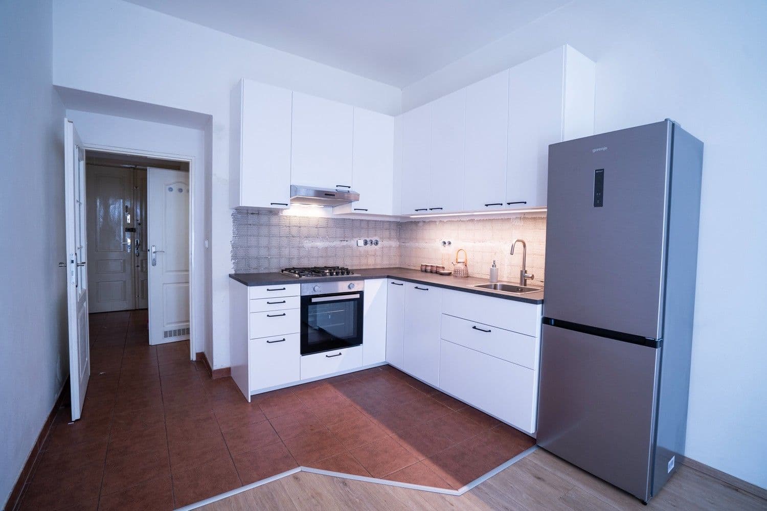 Prenájom bytu 1-izbový 45 m², Moskevská, Praha, Praha Prenájom bytu 1-izbový 45 m², Moskevská, Praha, Praha