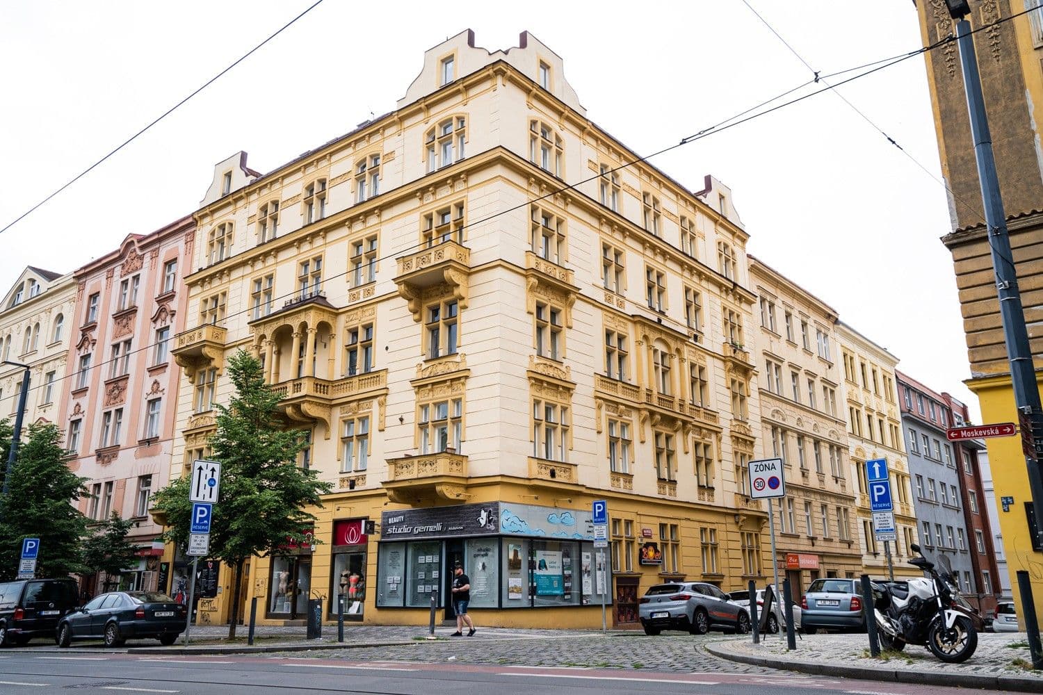 Prenájom bytu 1-izbový 45 m², Moskevská, Praha, Praha Prenájom bytu 1-izbový 45 m², Moskevská, Praha, Praha