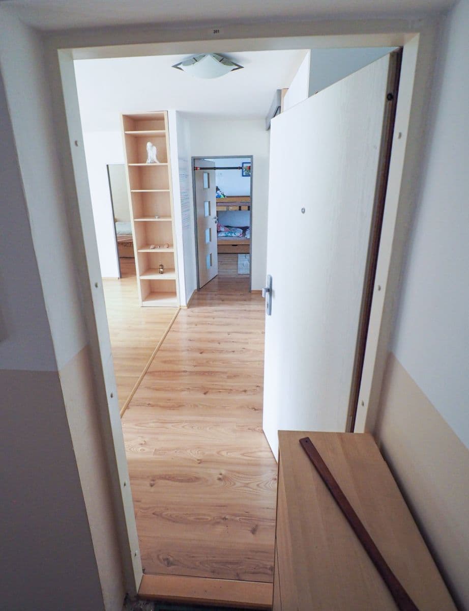 Prenájom bytu 3-izbový 66 m², Jungmannova, Otrokovice, Zlínský kraj Prenájom bytu 3-izbový 66 m², Jungmannova, Otrokovice, Zlínský kraj
