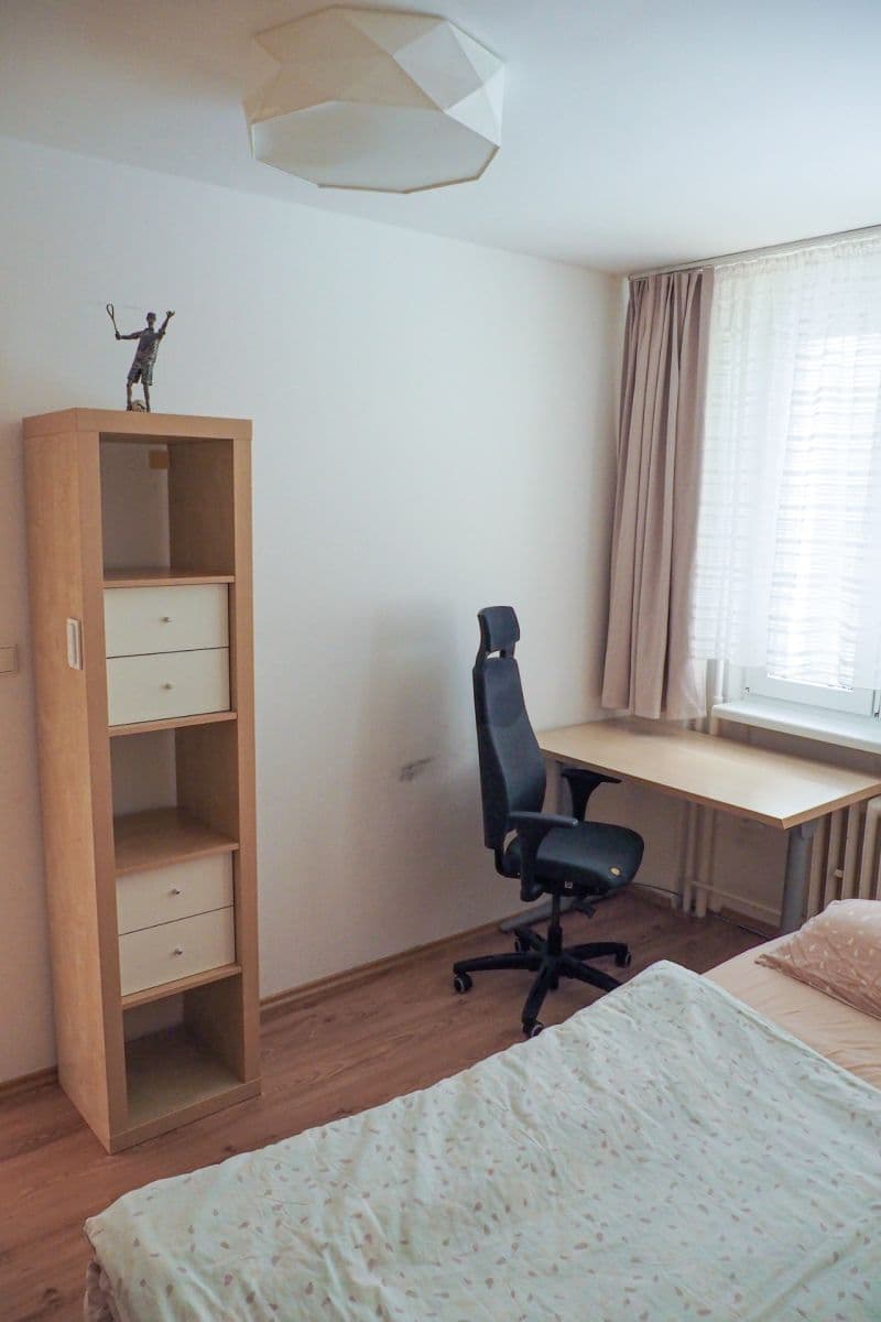 Prenájom bytu 3-izbový 66 m², Jungmannova, Otrokovice, Zlínský kraj Prenájom bytu 3-izbový 66 m², Jungmannova, Otrokovice, Zlínský kraj