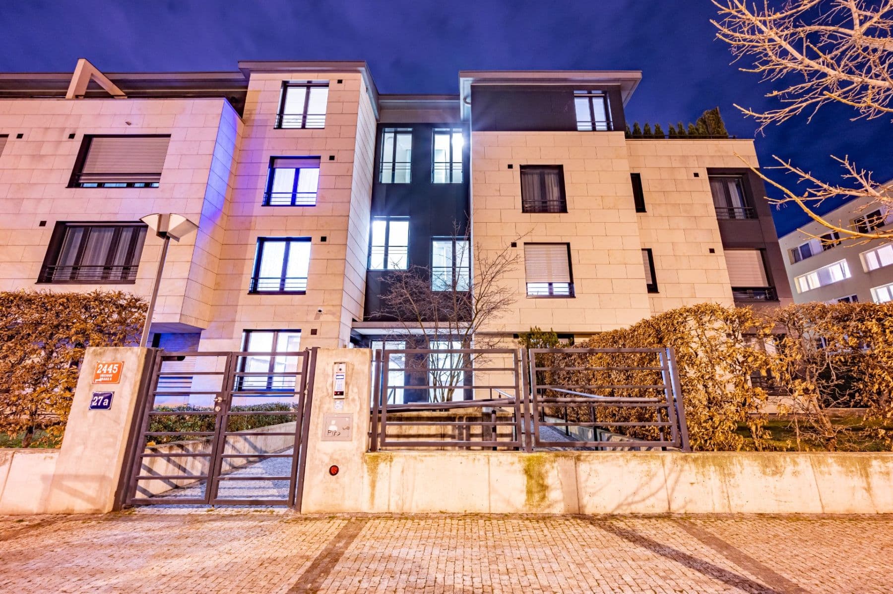 Prenájom bytu 3-izbový 91 m², Na Petynce, Praha, Praha Prenájom bytu 3-izbový 91 m², Na Petynce, Praha, Praha