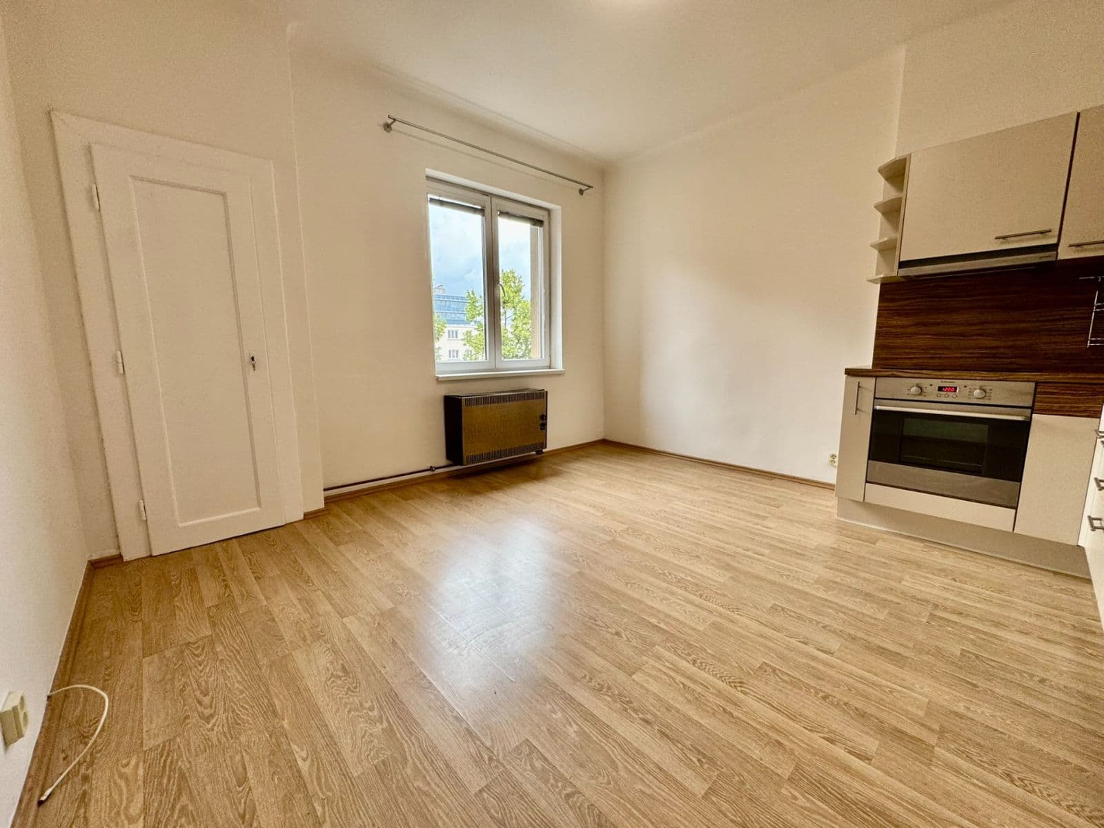 Prenájom bytu 2-izbový 46 m², Biskupcova, Praha, Praha Prenájom bytu 2-izbový 46 m², Biskupcova, Praha, Praha
