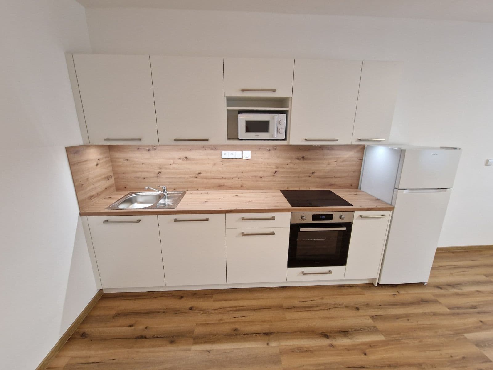 Prenájom bytu 1-izbový 42 m², Světnov, Kraj Vysočina Prenájom bytu 1-izbový 42 m², Světnov, Kraj Vysočina