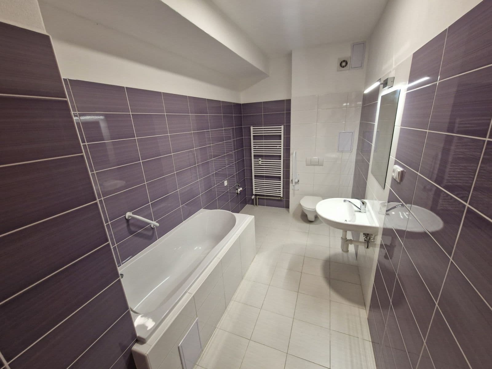 Prenájom bytu 1-izbový 42 m², Světnov, Kraj Vysočina Prenájom bytu 1-izbový 42 m², Světnov, Kraj Vysočina