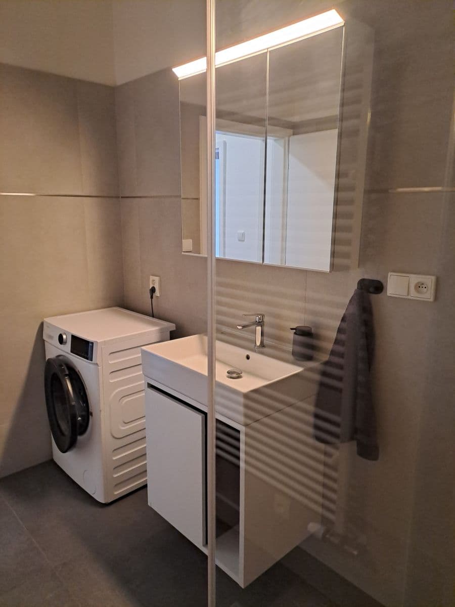Prenájom bytu 1-izbový 36 m², S. K. Neumanna, Kralupy nad Vltavou, Středočeský kraj Prenájom bytu 1-izbový 36 m², S. K. Neumanna, Kralupy nad Vltavou, Středočeský kraj