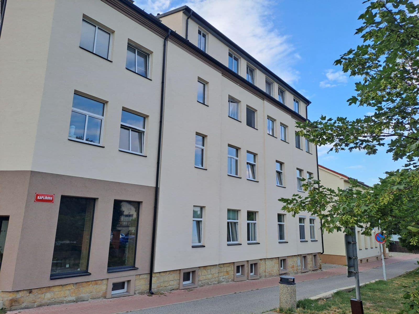 Prenájom bytu 1-izbový 36 m², S. K. Neumanna, Kralupy nad Vltavou, Středočeský kraj Prenájom bytu 1-izbový 36 m², S. K. Neumanna, Kralupy nad Vltavou, Středočeský kraj