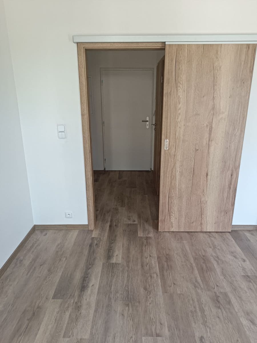 Predaj bytu 1-izbový 30 m², Český Brod, Středočeský kraj Predaj bytu 1-izbový 30 m², Český Brod, Středočeský kraj