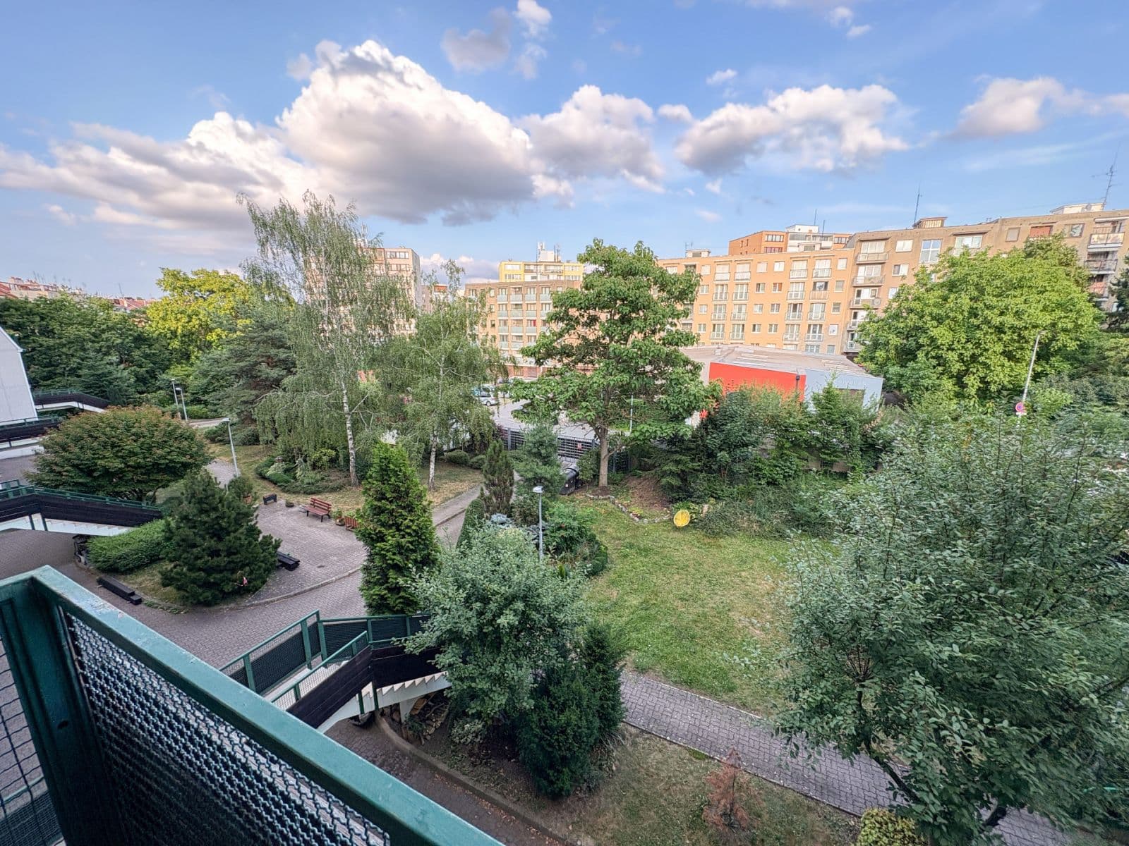 Predaj bytu 3-izbový 93 m², U Kněžské louky, Praha, Praha Predaj bytu 3-izbový 93 m², U Kněžské louky, Praha, Praha