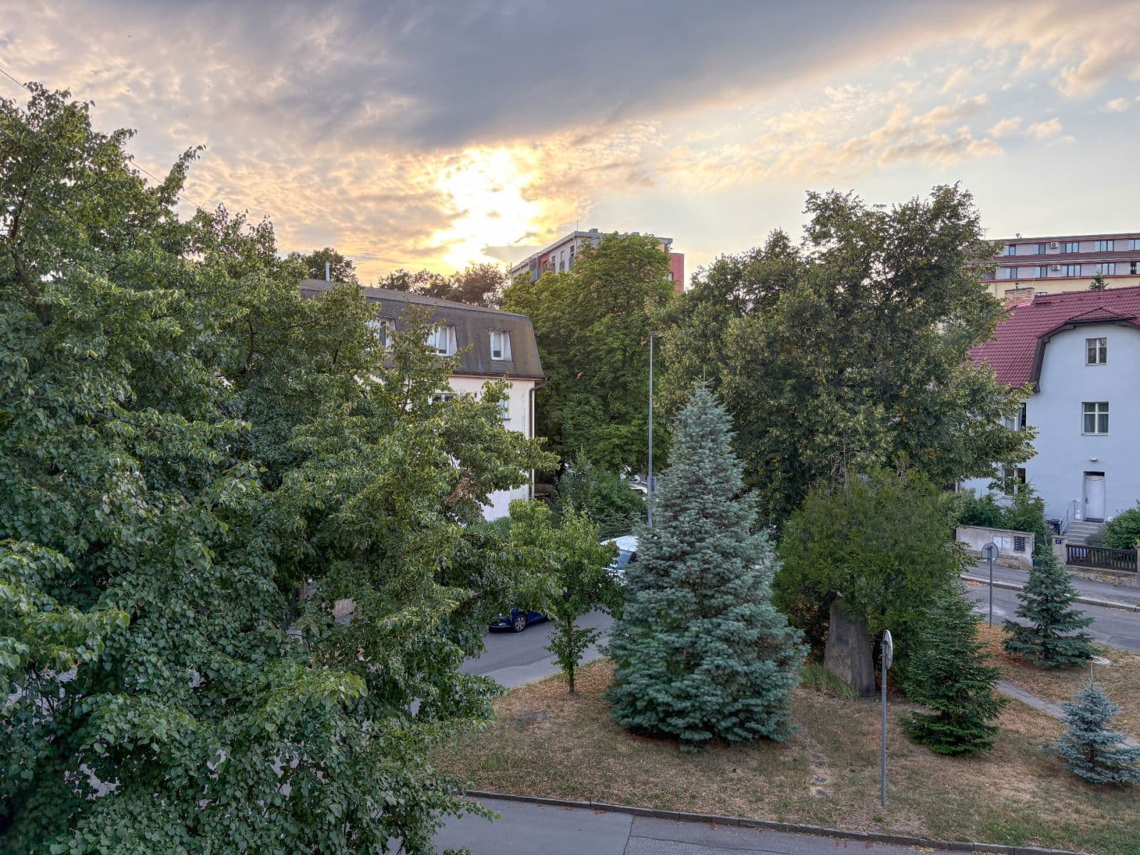 Predaj bytu 3-izbový 93 m², U Kněžské louky, Praha, Praha Predaj bytu 3-izbový 93 m², U Kněžské louky, Praha, Praha